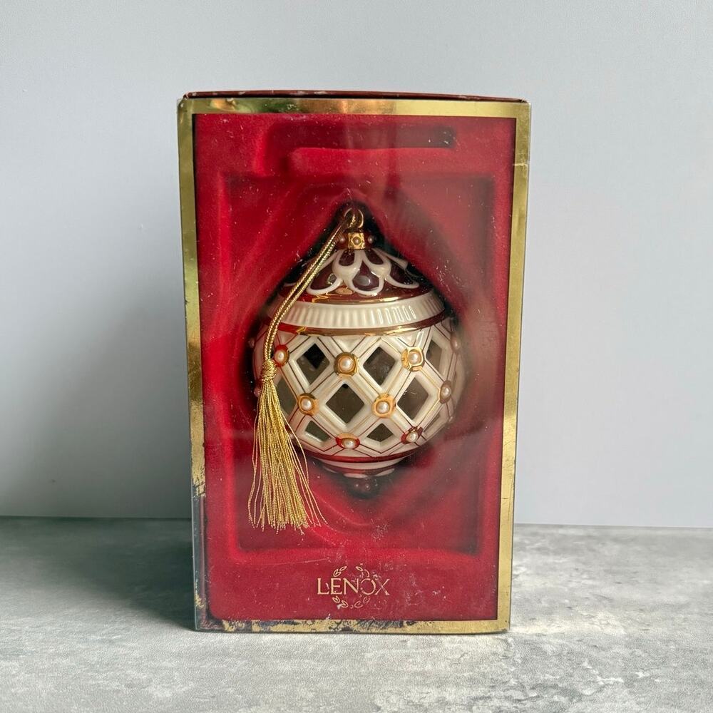Lenox Florentine Ball Christmas Tree Ornament Gold Trim Faux Pearl Accents EUC